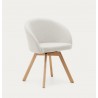 Arvin Swirl stoel in beige chenille stof en VeryForma eikenhouten poten